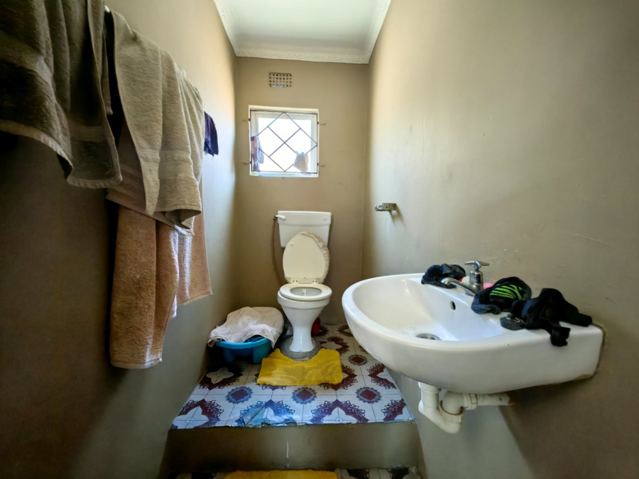 5 Bedroom Property for Sale in Eindhoven Western Cape